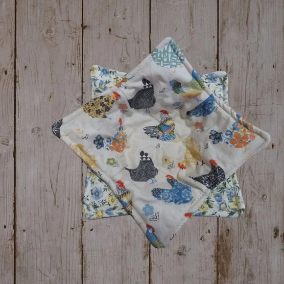 Microwave Bowl Cozy Reversible Chickens and Floral Soup Bowl Ice Cream - Picture 4 of 5